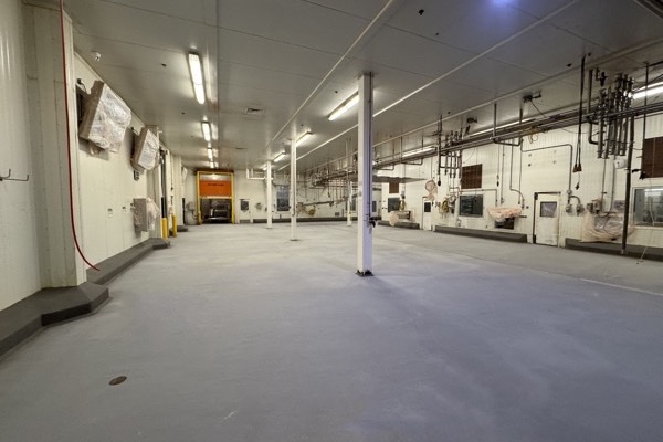 Completed SaniCrete STX floor in meat processing facility