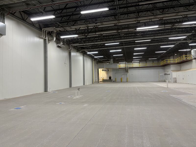 Finished SaniCrete STX floor in a food processing expansion before equipment installation